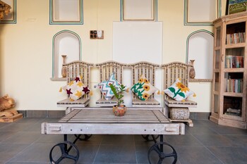 jeevan haveli heritage hotel and museum