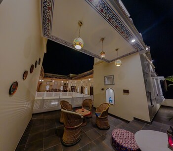 jeevan haveli heritage hotel and museum