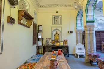 jeevan haveli heritage hotel and museum