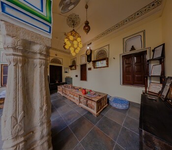 jeevan haveli heritage hotel and museum