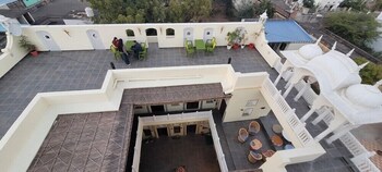 jeevan haveli heritage hotel and museum