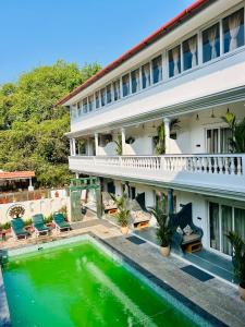 chique shanti villa