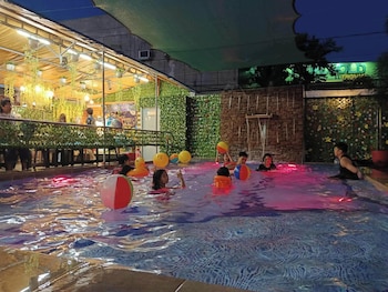 d builders hotel