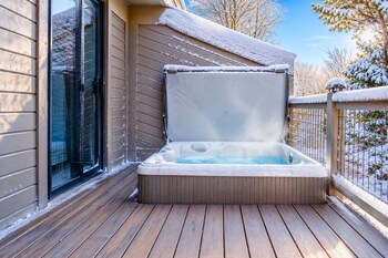 Private 3-Bedroom Townhome W/ Hot Tub | Cct-2180 By Kbm,2180 Fenchurch Way,5 star