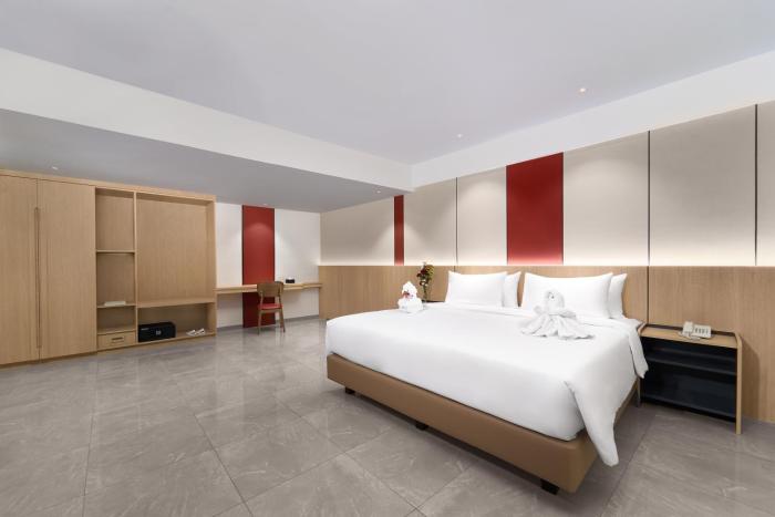 maxone batam