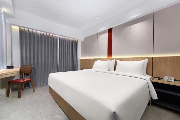 maxone batam