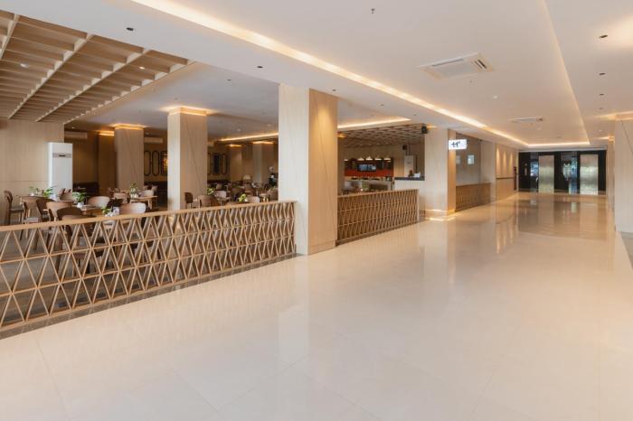 maxone batam