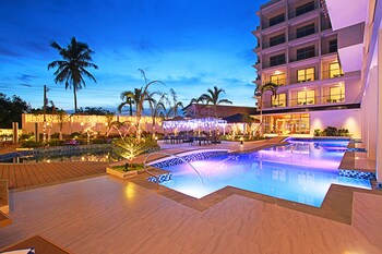 Luxu Hotel And Resort,,3 star