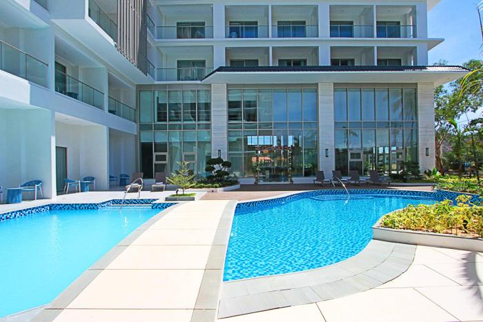 luxu hotel and resort