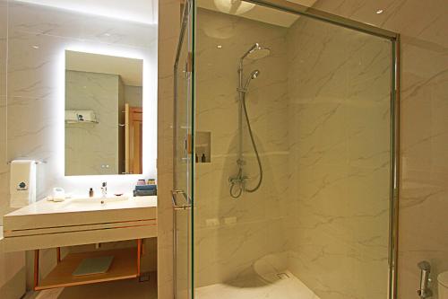 luxu hotel and resort