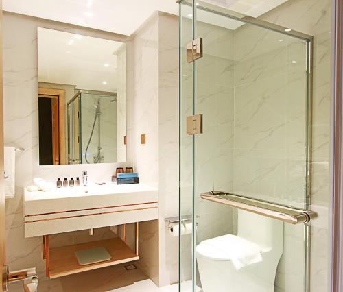 luxu hotel and resort