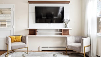 prime luxe 3 br nyc free parking