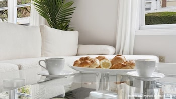 prime luxe 3 br nyc free parking