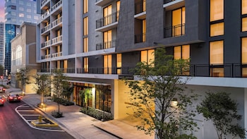 sense28 edgewater an avantstay hotel