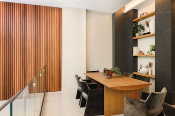 sense28 edgewater an avantstay hotel