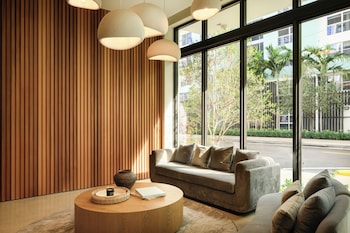 sense28 edgewater an avantstay hotel