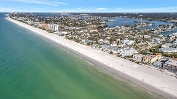 east gulf dockside beach homes
