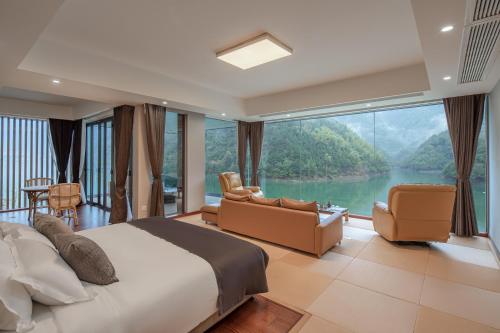 lost lodge shendu wubei linan