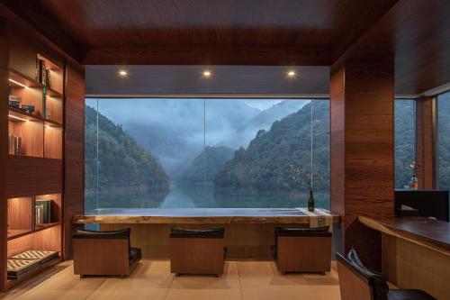 lost lodge shendu wubei linan