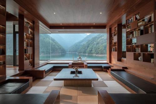 lost lodge shendu wubei linan