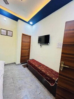 amrit residency