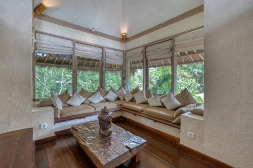 nomadic resort bali