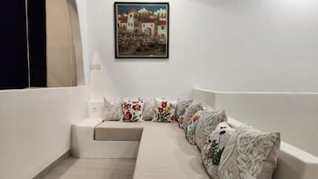 bnaya villa riverside