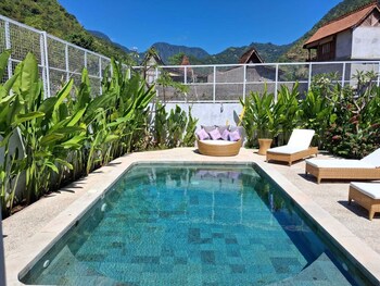 Bnaya Villa Riverside,,4 star