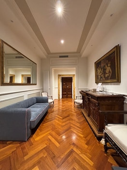 cavalieri palace roma