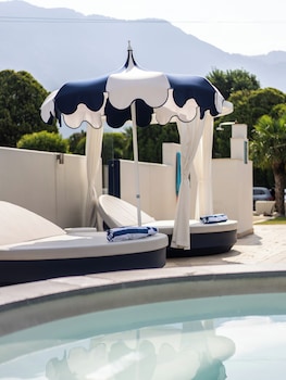 Schlosshof Sudtirol – Hotel & Camping Resort,,3 star