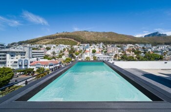 four on o fluent serviced apartments