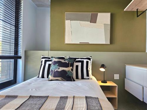 four on o fluent serviced apartments