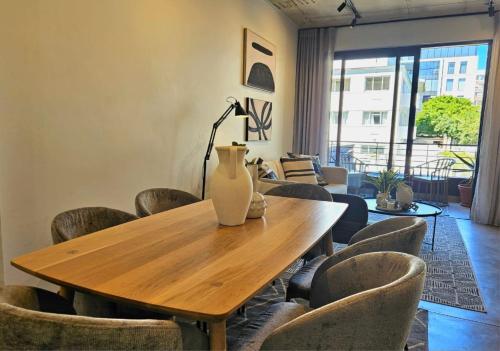 four on o fluent serviced apartments