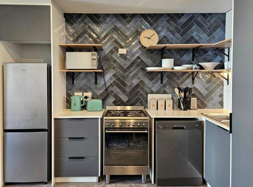 four on o fluent serviced apartments