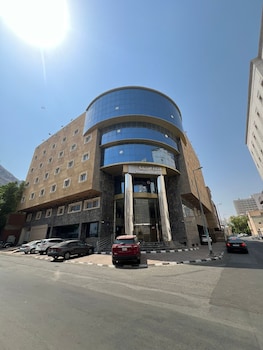 manarat al aziza 3