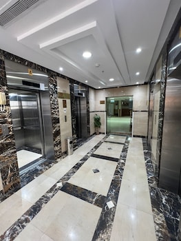 manarat al aziza 3