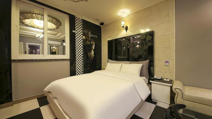from h rubens hotel mokpo pyeonghwa square