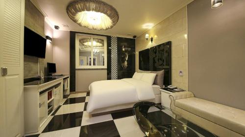 from h rubens hotel mokpo pyeonghwa square