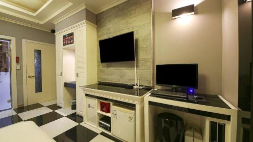 from h rubens hotel mokpo pyeonghwa square