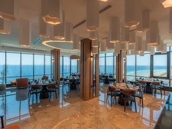 sea tower hotel
