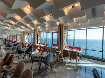 sea tower hotel