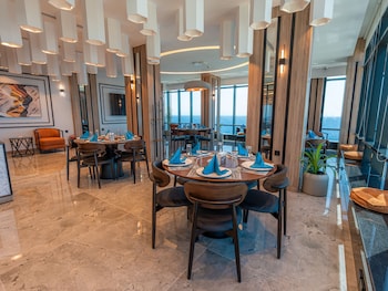 sea tower hotel