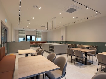 Plott The One Sokcho Xiella The Beach,,3 star