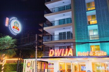 dwija hotel and suite