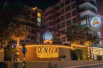 dwija hotel and suite