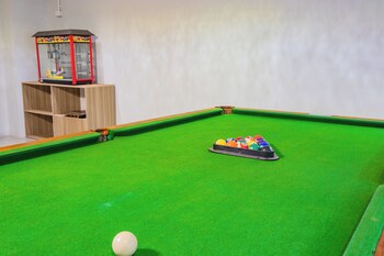 dwija hotel and suite