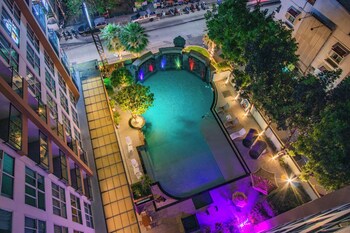 dwija hotel and suite