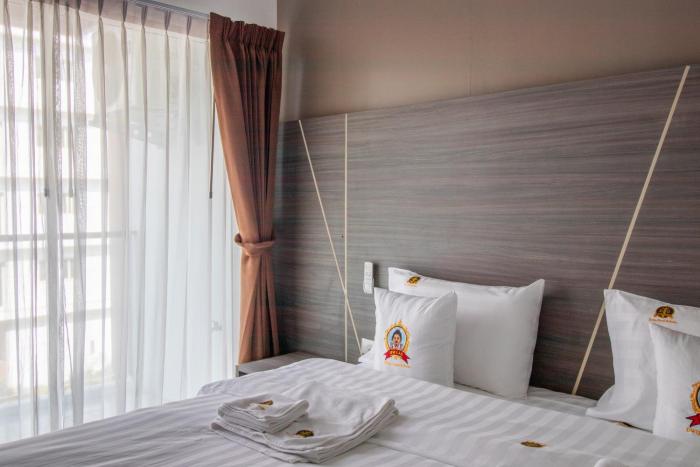 dwija hotel and suite