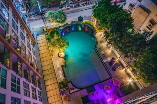 dwija hotel and suite