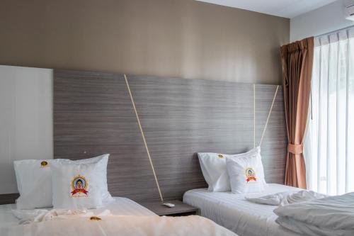 dwija hotel and suite